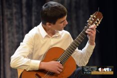 PAL-18511-275-Mario Marinković, gitara V. O