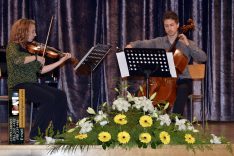 PAL-18511-291-Vanda Dabac,violina I. S i Emanuel Pavon,violo
